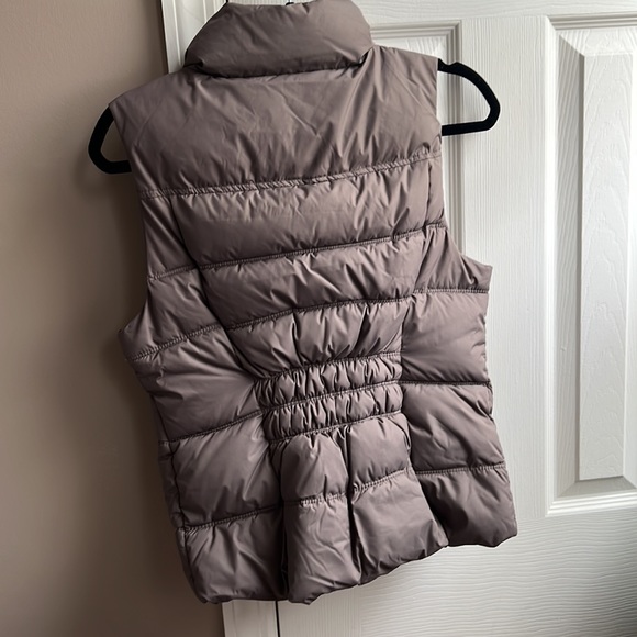 Light brown puffer vest - Picture 5 of 5